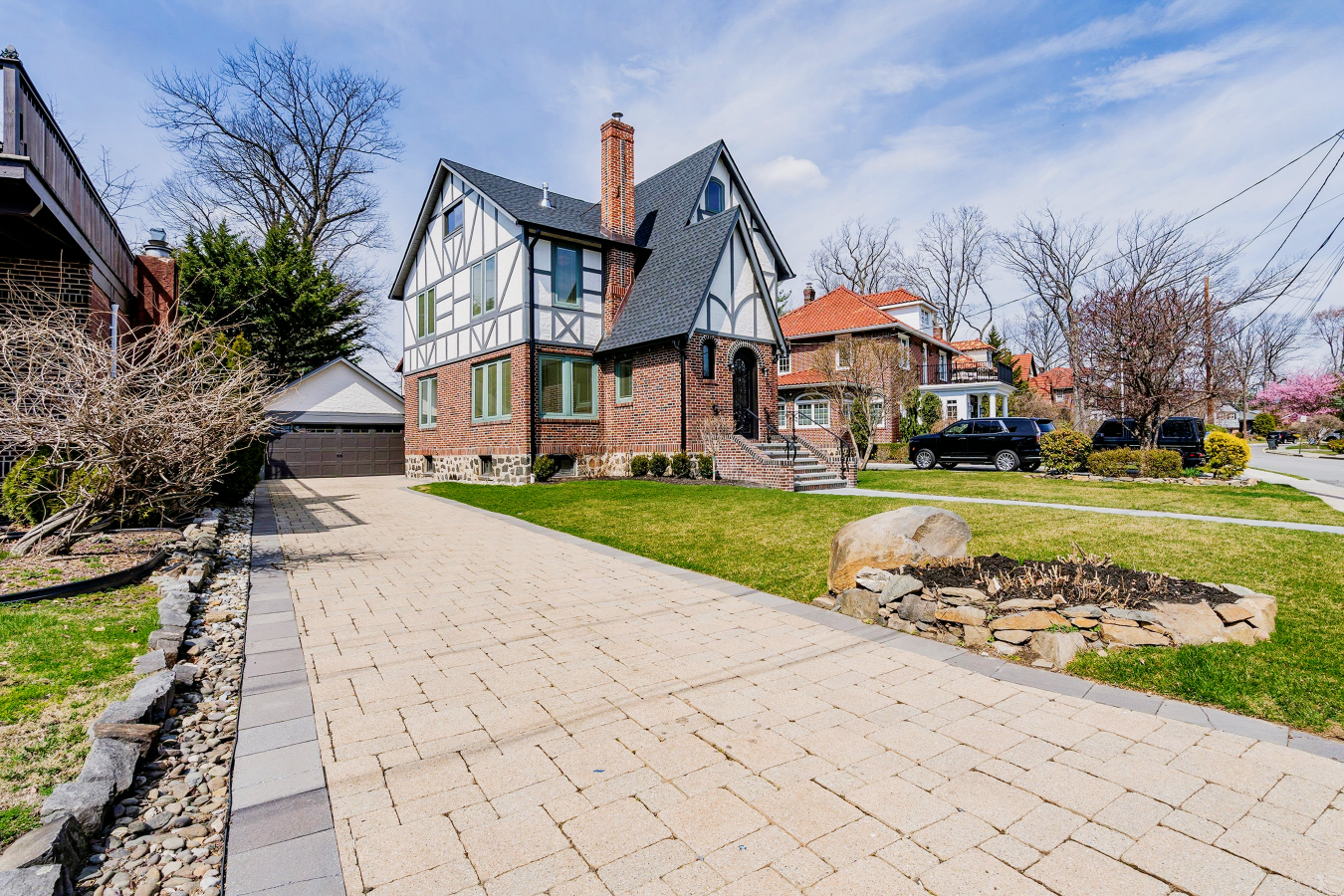 Fort Lee, New Jersey, 07024, United States, 5 Bedrooms Bedrooms, ,2 BathroomsBathrooms,Residential,For Sale,1772593