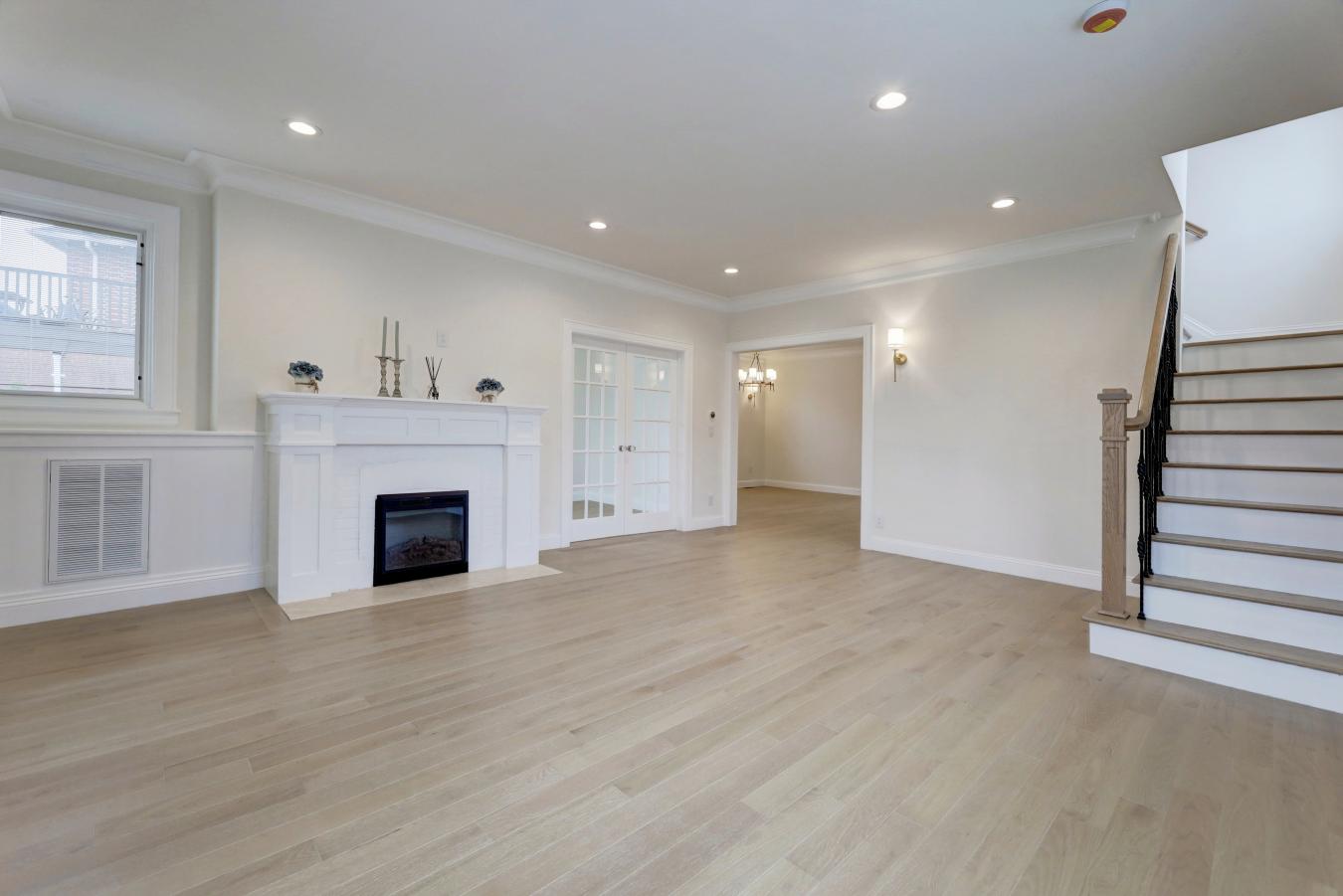 Fort Lee, New Jersey, 07024, United States, 5 Bedrooms Bedrooms, ,2 BathroomsBathrooms,Residential,For Sale,1772593