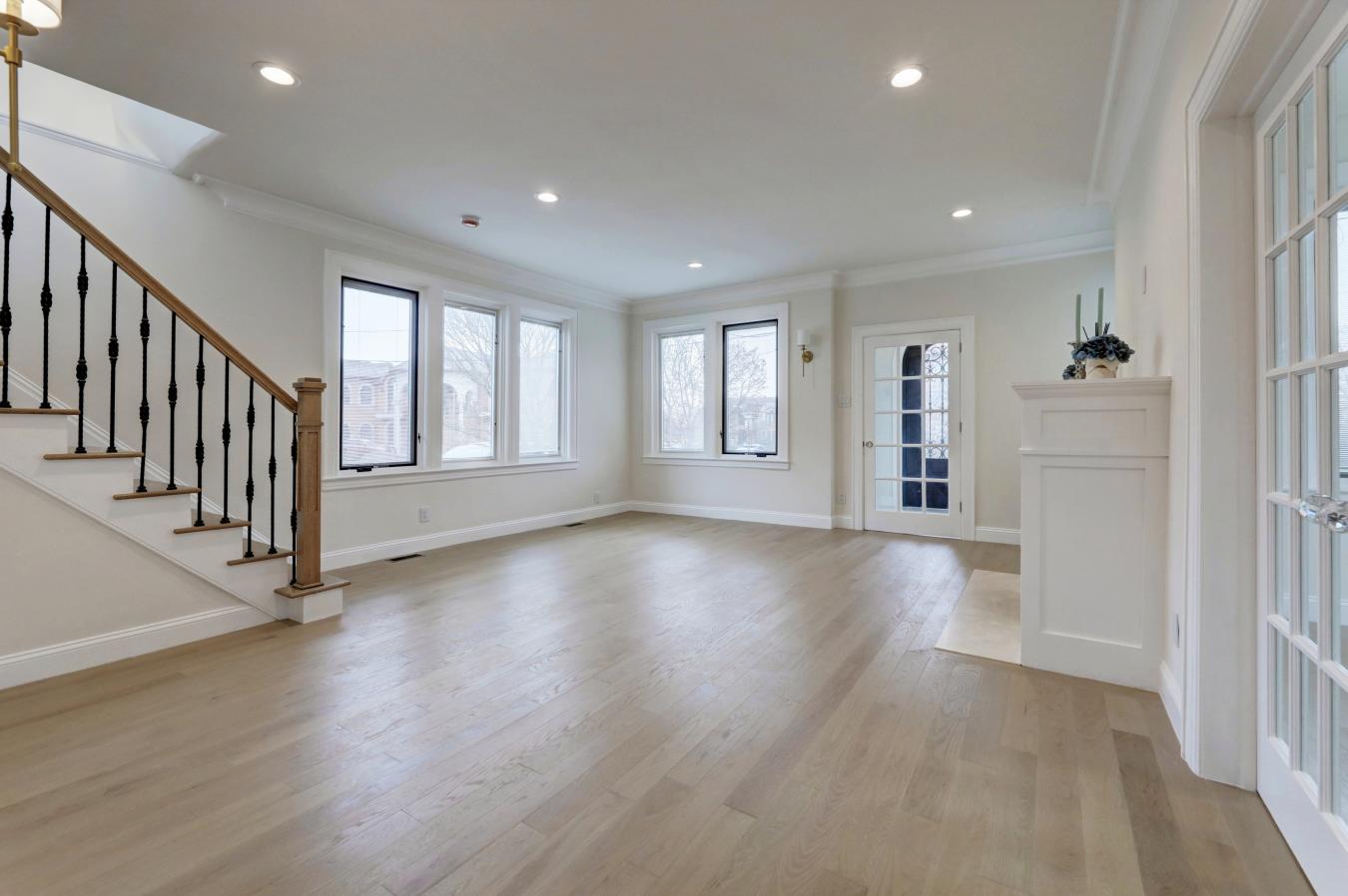 Fort Lee, New Jersey, 07024, United States, 5 Bedrooms Bedrooms, ,2 BathroomsBathrooms,Residential,For Sale,1772593