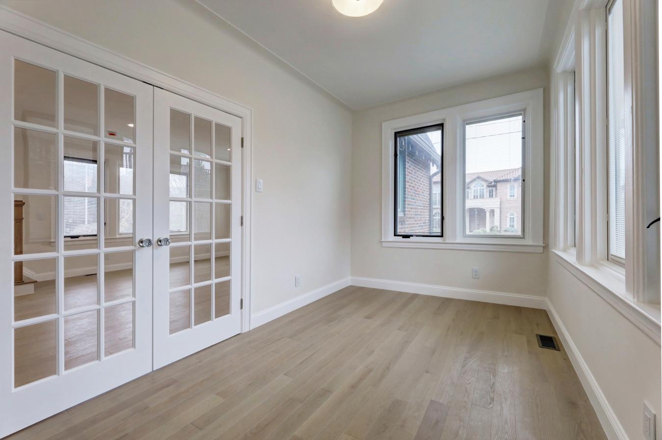 Fort Lee, New Jersey, 07024, United States, 5 Bedrooms Bedrooms, ,2 BathroomsBathrooms,Residential,For Sale,1772593