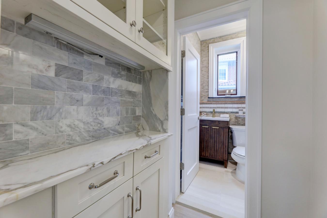 Fort Lee, New Jersey, 07024, United States, 5 Bedrooms Bedrooms, ,2 BathroomsBathrooms,Residential,For Sale,1772593