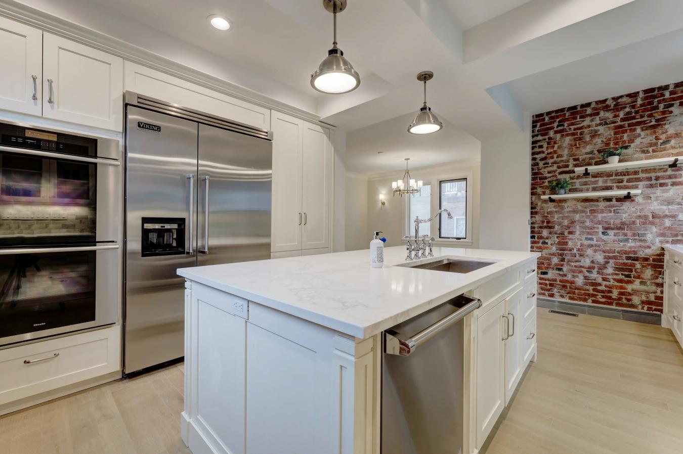 Fort Lee, New Jersey, 07024, United States, 5 Bedrooms Bedrooms, ,2 BathroomsBathrooms,Residential,For Sale,1772593