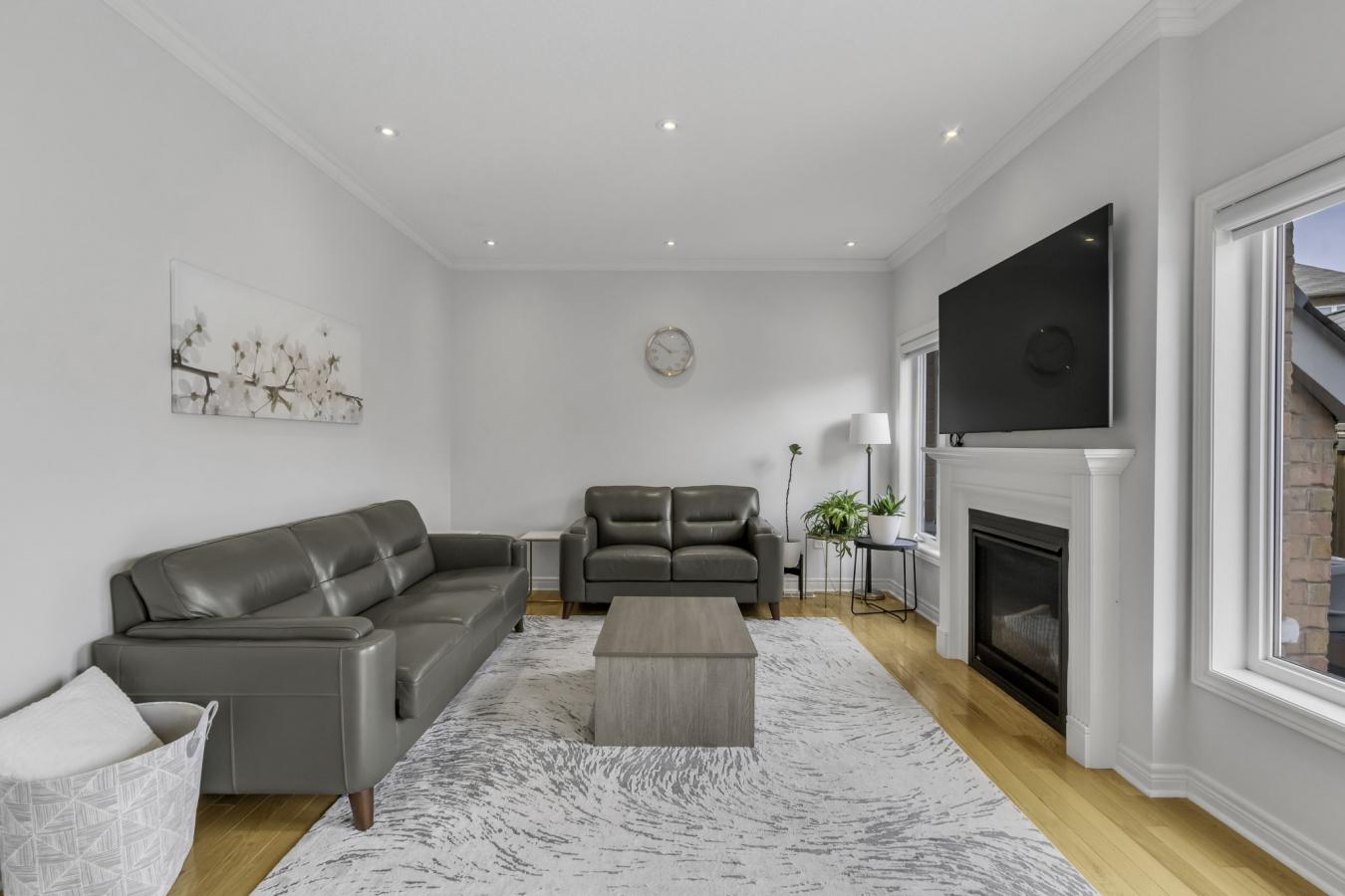 Whitchurch-Stouffville, ON, L4A4N7, Canada, 4 Bedrooms Bedrooms, ,5 BathroomsBathrooms,Residential,For Sale,1773077