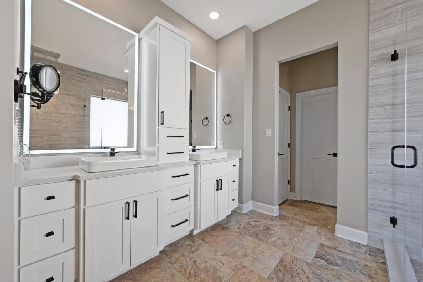 Austin, Texas, 78732, United States, 5 Bedrooms Bedrooms, ,4 BathroomsBathrooms,Residential,For Sale,1773070