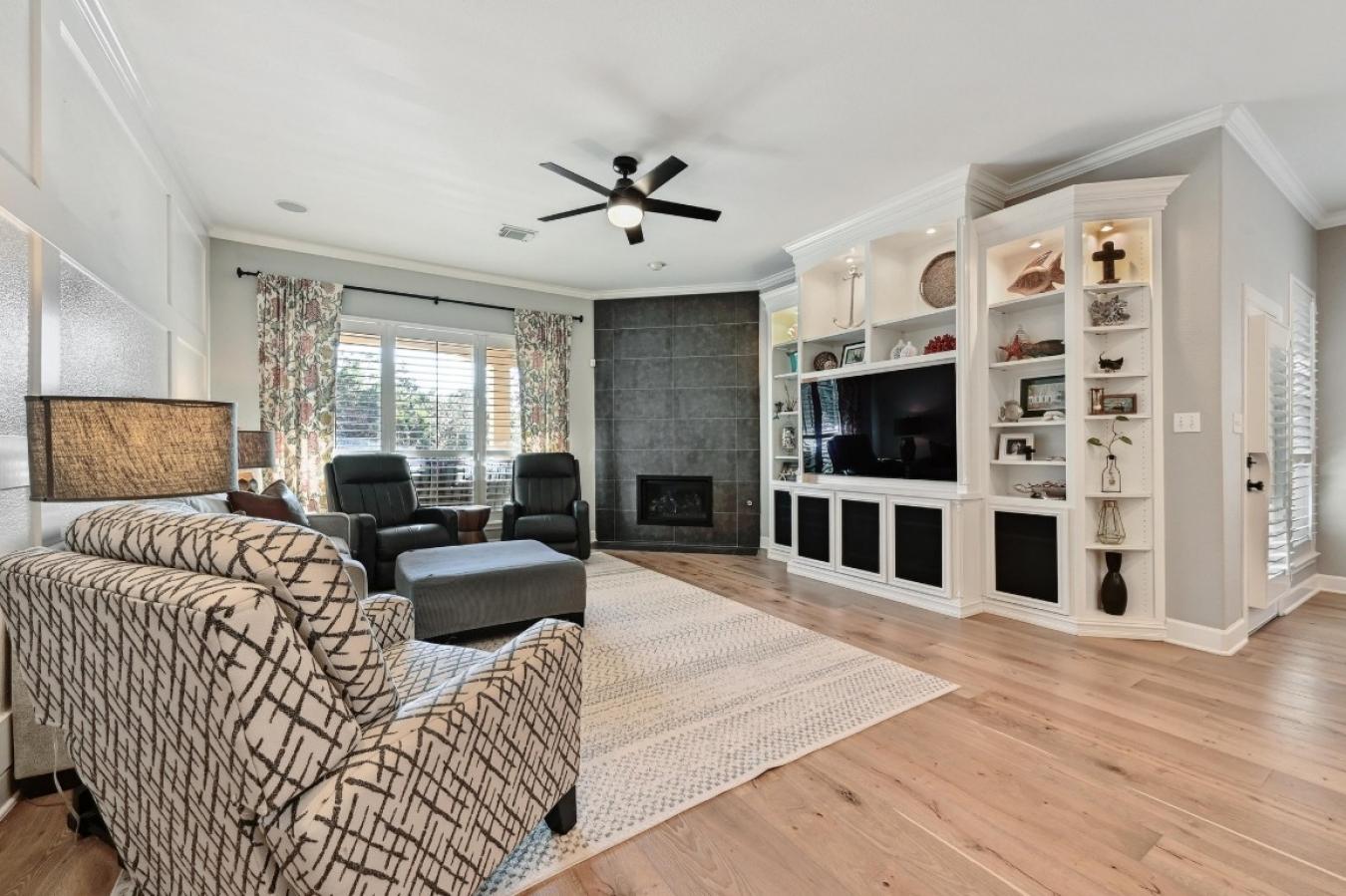 Austin, Texas, 78732, United States, 5 Bedrooms Bedrooms, ,4 BathroomsBathrooms,Residential,For Sale,1773070