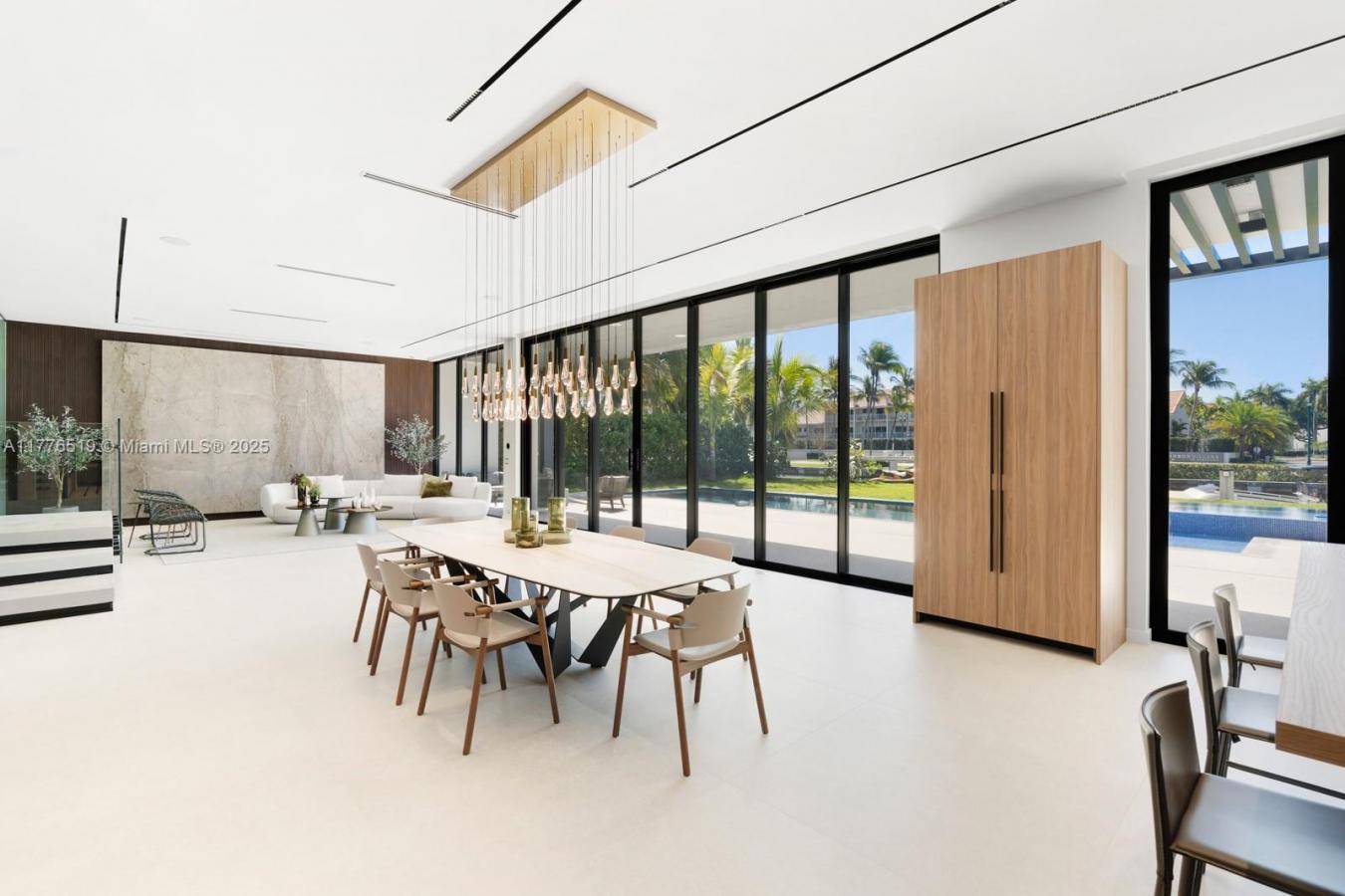 Hallandale Beach, Florida, 33009, United States, 6 Bedrooms Bedrooms, ,6 BathroomsBathrooms,Residential,For Sale,1773066