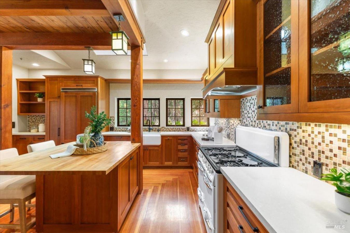 Healdsburg, California, 95448, United States, 4 Bedrooms Bedrooms, ,3 BathroomsBathrooms,Residential,For Sale,1773063