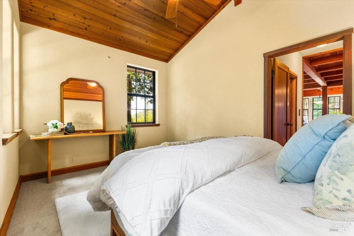 Healdsburg, California, 95448, United States, 4 Bedrooms Bedrooms, ,3 BathroomsBathrooms,Residential,For Sale,1773063