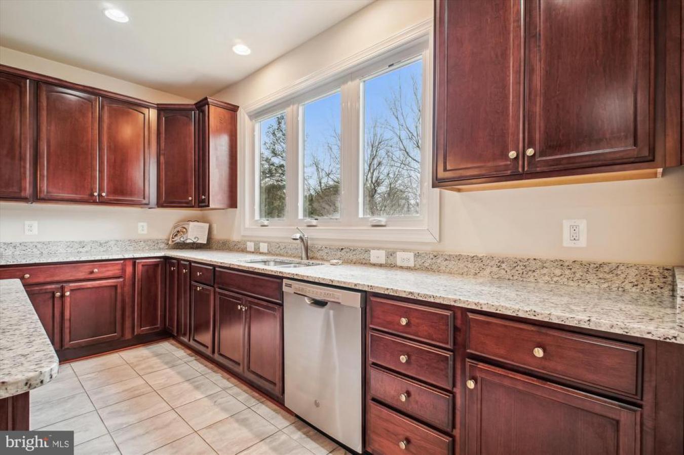 Great Falls, Virginia, 22066, United States, 4 Bedrooms Bedrooms, ,4 BathroomsBathrooms,Residential,For Sale,1773057