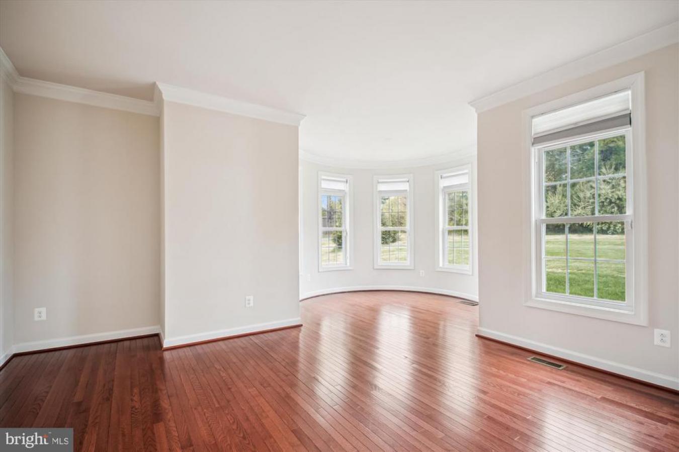 Great Falls, Virginia, 22066, United States, 4 Bedrooms Bedrooms, ,4 BathroomsBathrooms,Residential,For Sale,1773057