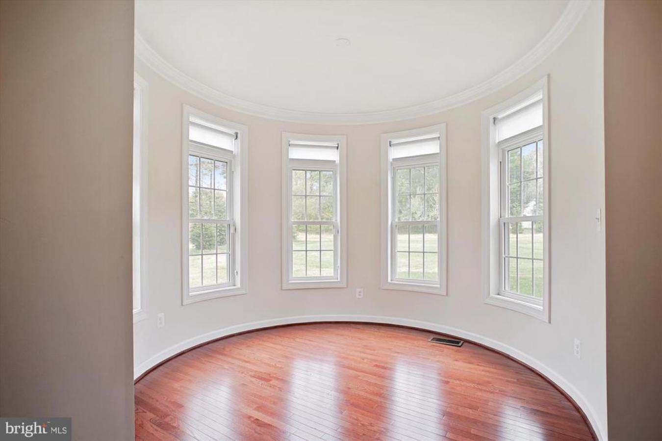 Great Falls, Virginia, 22066, United States, 4 Bedrooms Bedrooms, ,4 BathroomsBathrooms,Residential,For Sale,1773057