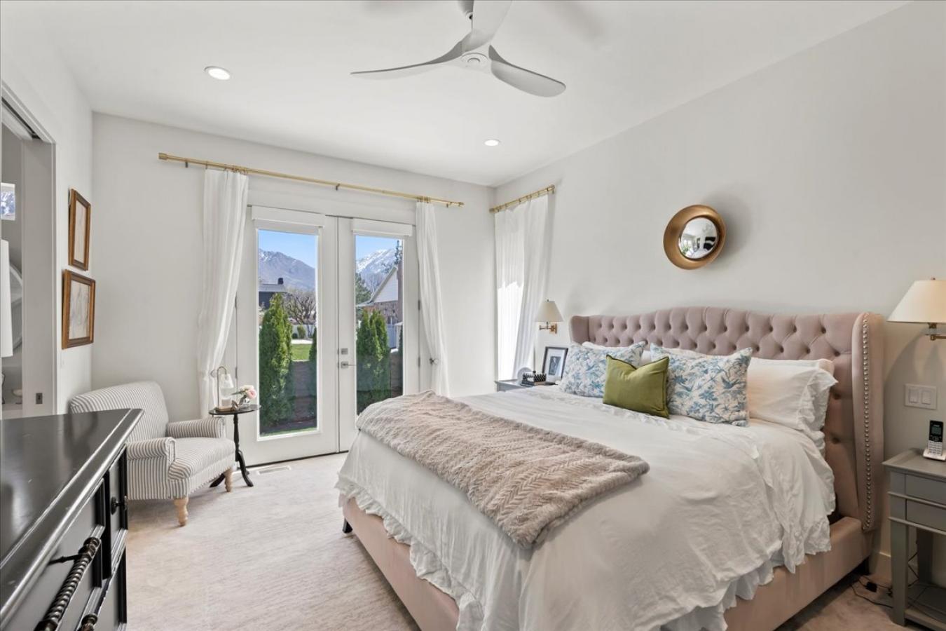 Murray, Utah, 84121, United States, 5 Bedrooms Bedrooms, ,5 BathroomsBathrooms,Residential,For Sale,1773053