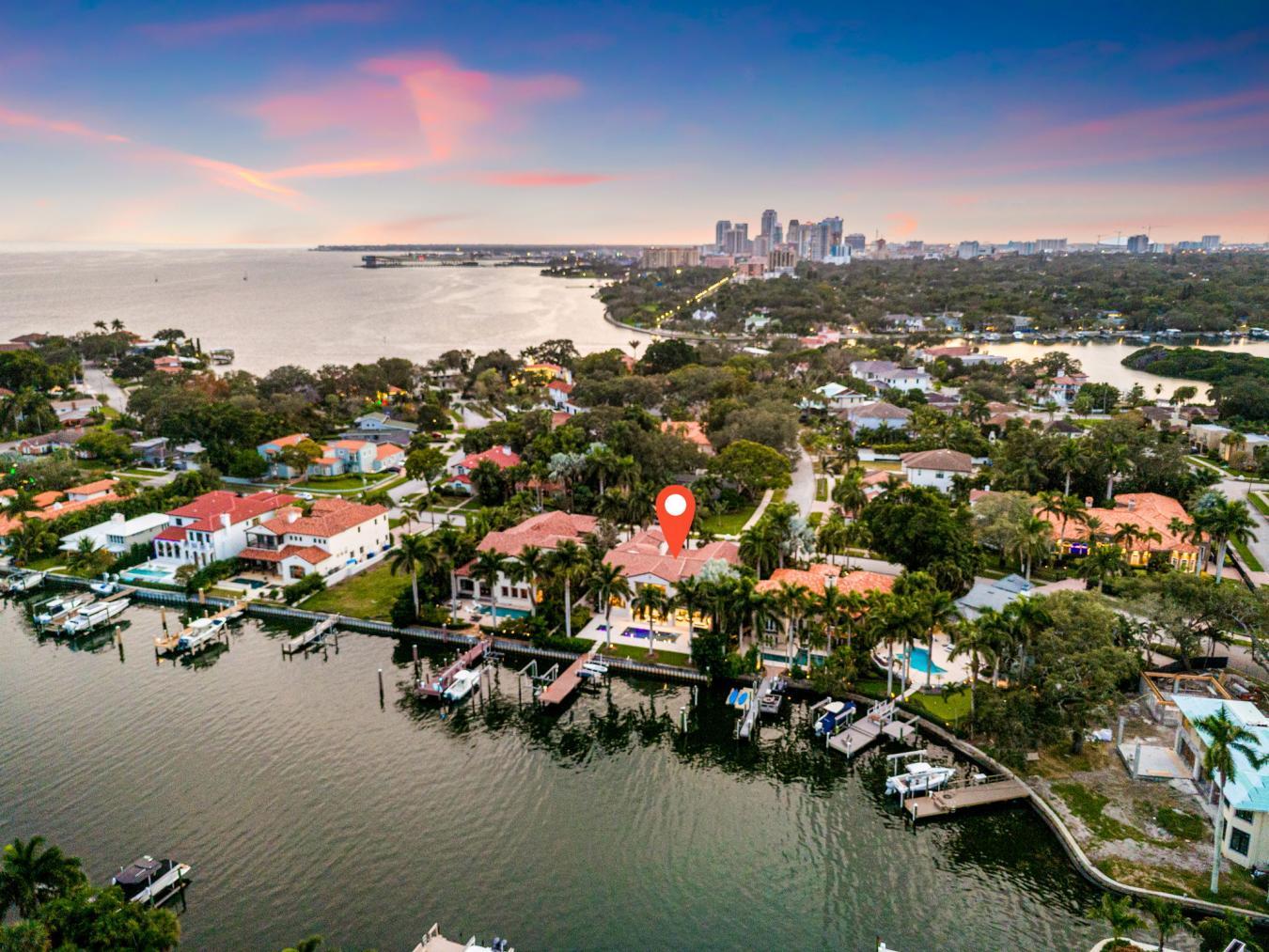 Saint Petersburg, Florida, 33704, United States, 5 Bedrooms Bedrooms, ,5 BathroomsBathrooms,Residential,For Sale,1772585