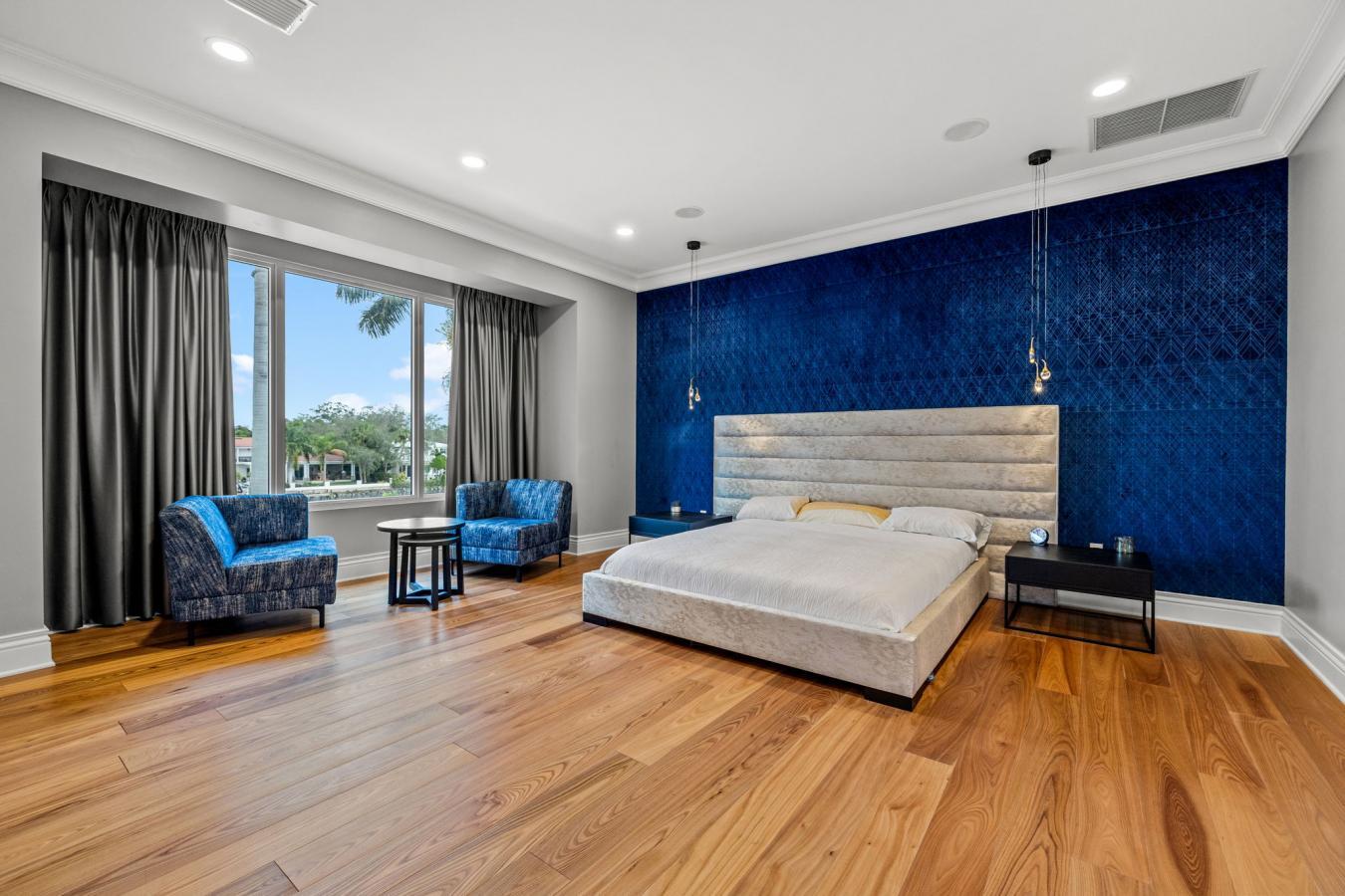 Saint Petersburg, Florida, 33704, United States, 5 Bedrooms Bedrooms, ,5 BathroomsBathrooms,Residential,For Sale,1772585