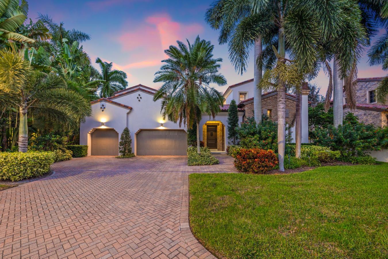 Saint Petersburg, Florida, 33704, United States, 5 Bedrooms Bedrooms, ,5 BathroomsBathrooms,Residential,For Sale,1772585