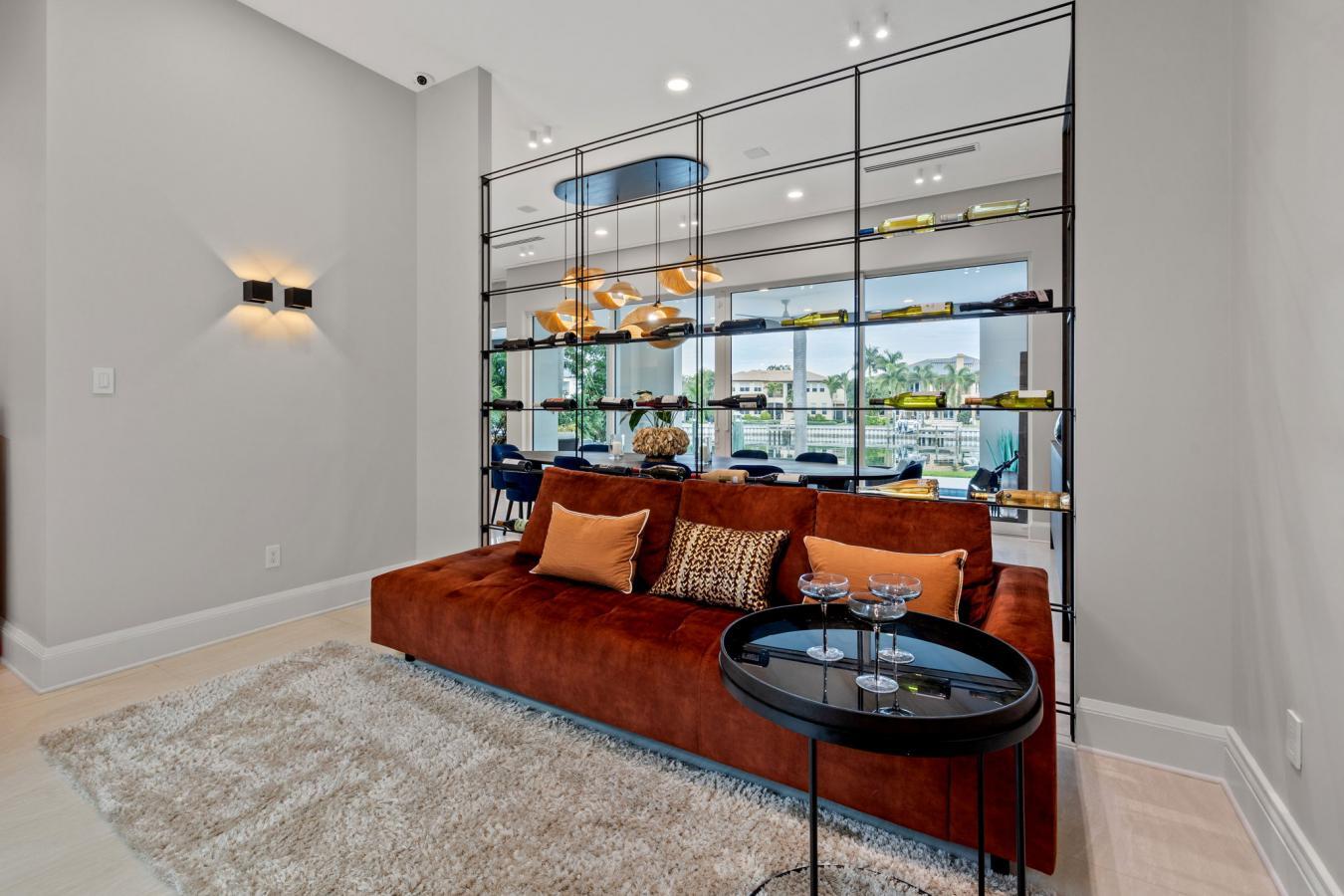 Saint Petersburg, Florida, 33704, United States, 5 Bedrooms Bedrooms, ,5 BathroomsBathrooms,Residential,For Sale,1772585