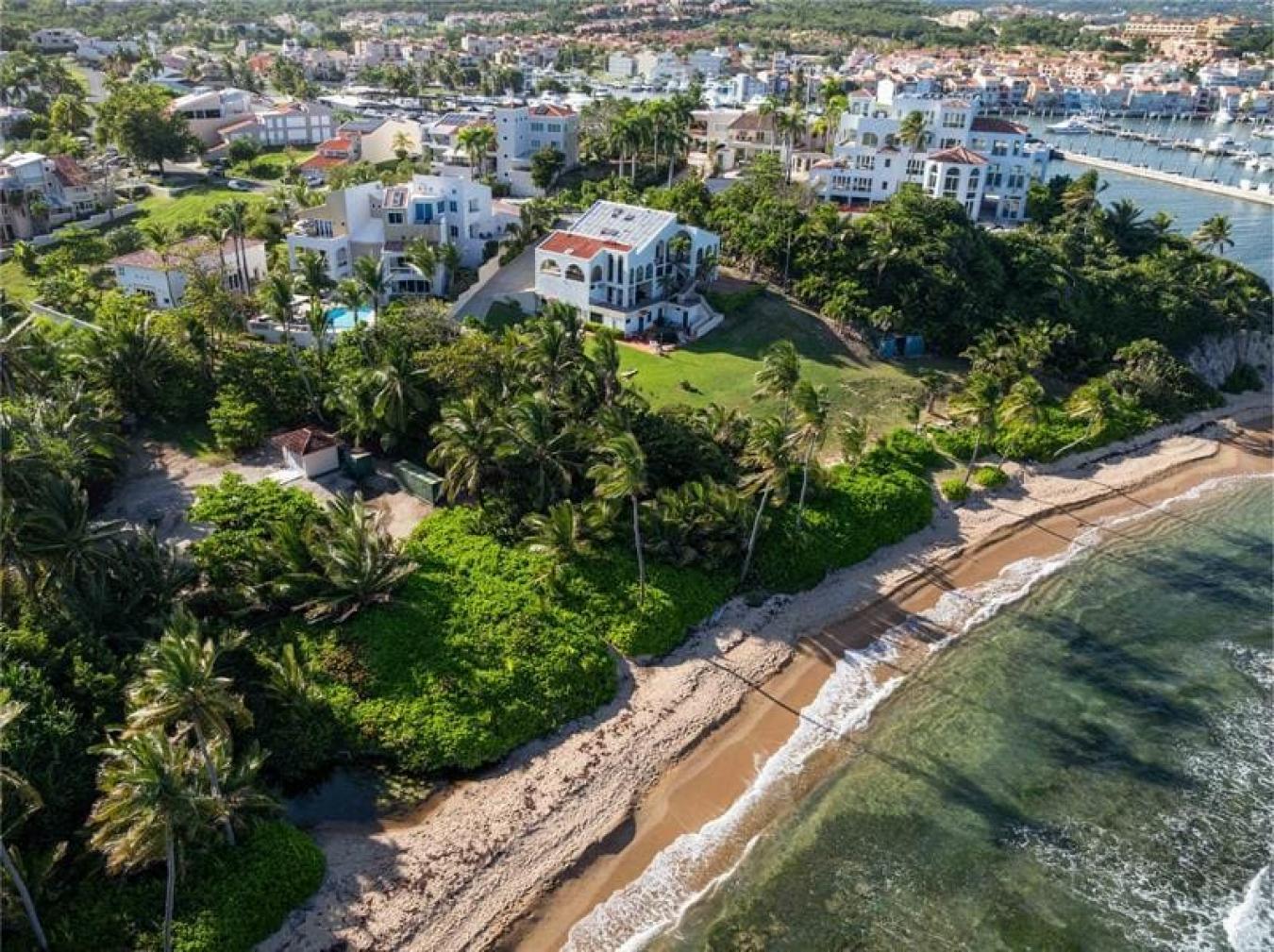 Humacao, 00791, Puerto Rico, 8 Bedrooms Bedrooms, ,8 BathroomsBathrooms,Residential,For Sale,1773438