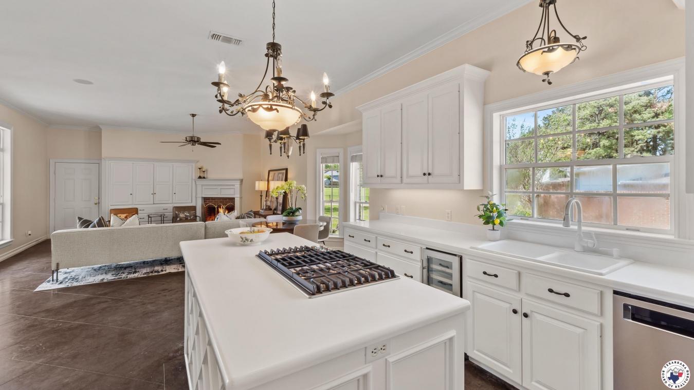 Texarkana, Texas, 75503, United States, 3 Bedrooms Bedrooms, ,3 BathroomsBathrooms,Residential,For Sale,1778638