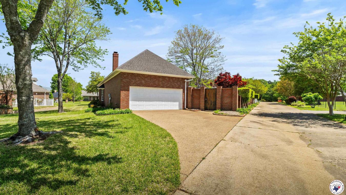 Texarkana, Texas, 75503, United States, 3 Bedrooms Bedrooms, ,3 BathroomsBathrooms,Residential,For Sale,1778638