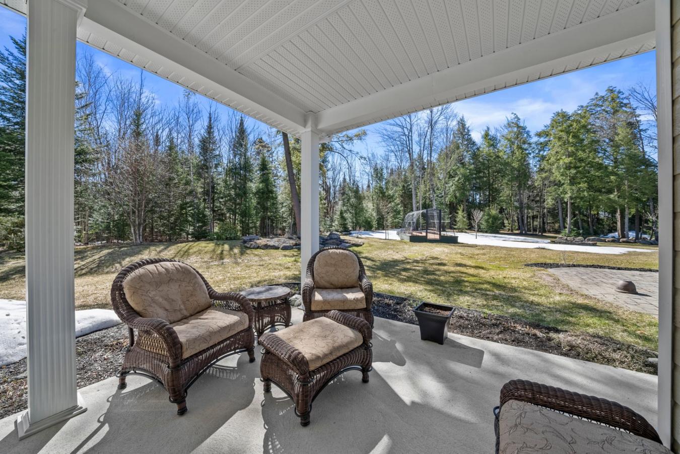 Magog, QC, J1X 0K4, Canada, 3 Bedrooms Bedrooms, ,3 BathroomsBathrooms,Residential,For Sale,1778632