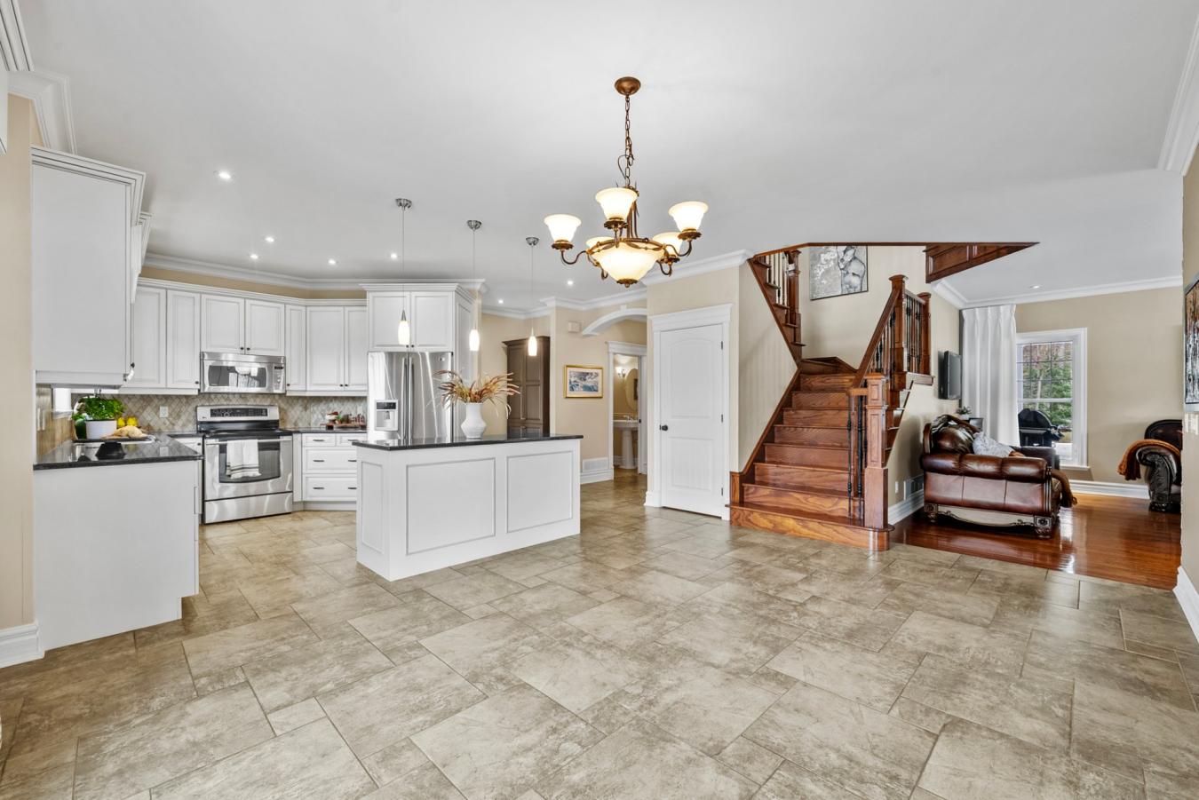 Magog, QC, J1X 0K4, Canada, 3 Bedrooms Bedrooms, ,3 BathroomsBathrooms,Residential,For Sale,1778632