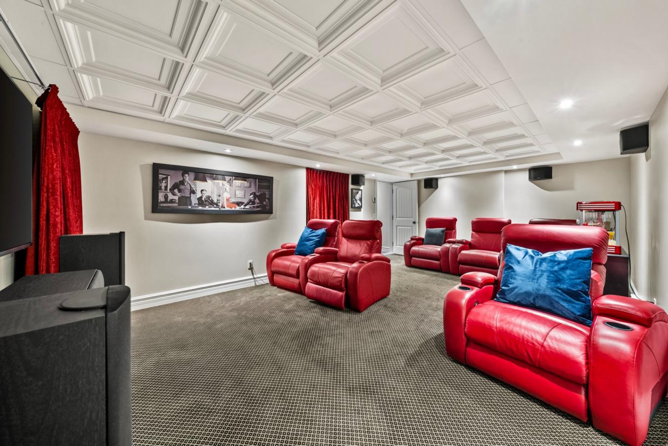 Magog, QC, J1X 0K4, Canada, 3 Bedrooms Bedrooms, ,3 BathroomsBathrooms,Residential,For Sale,1778632