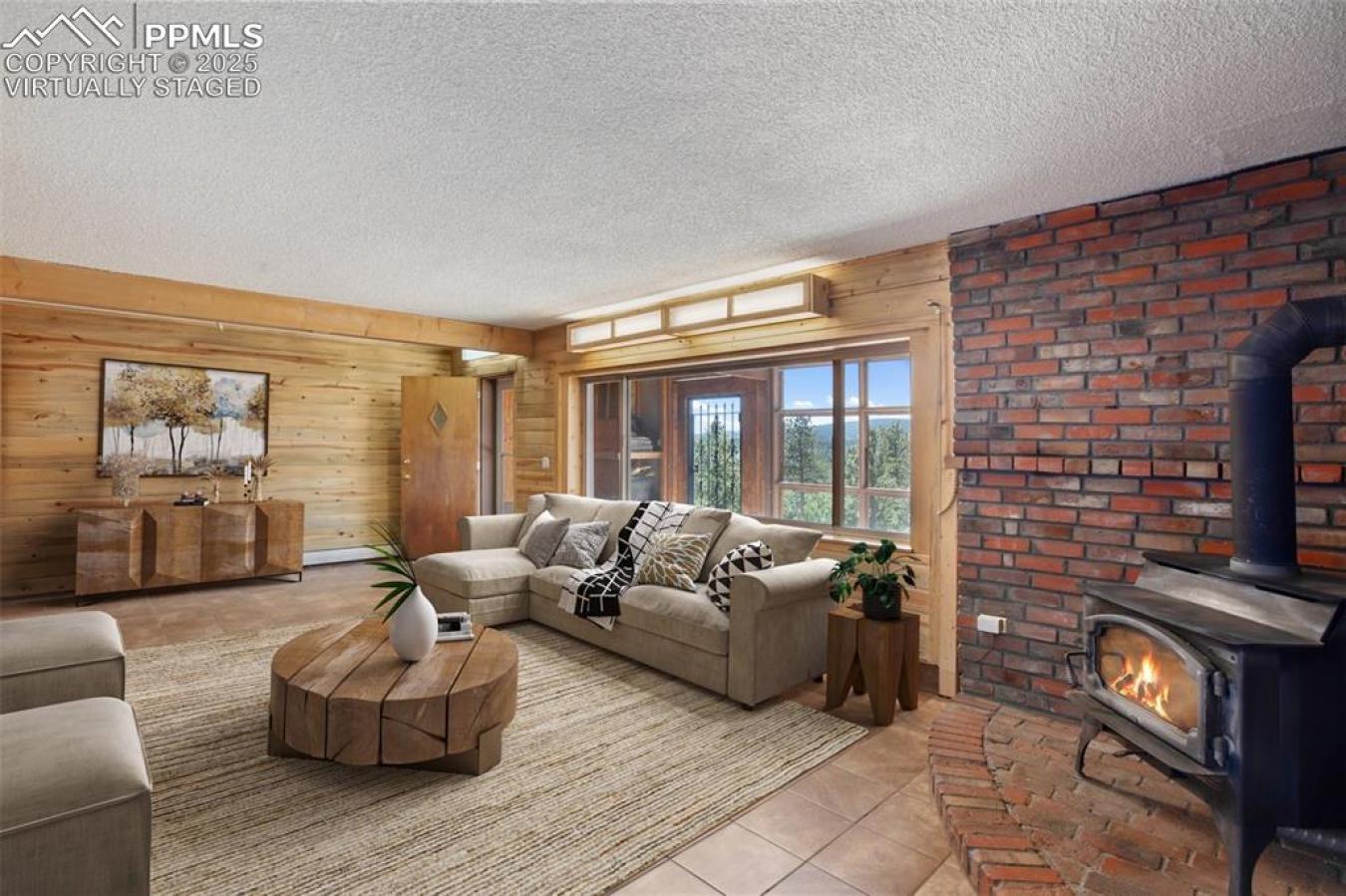 Woodland Park, Colorado, 80863, United States, 4 Bedrooms Bedrooms, ,3 BathroomsBathrooms,Residential,For Sale,1778621