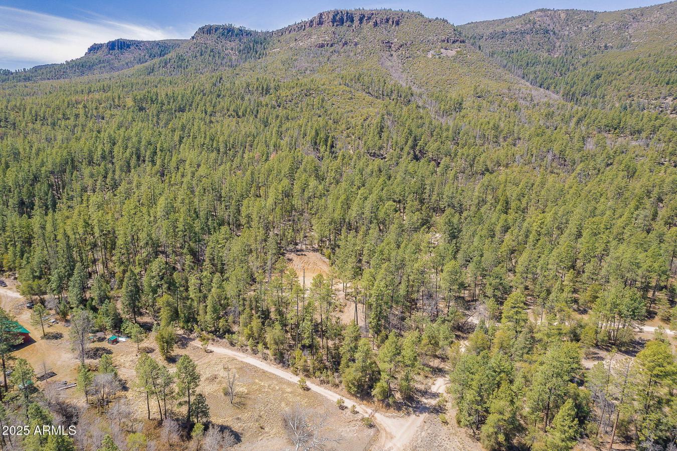 Discover your dream retreat w/ 3 pristine parcels spanning over 3 acre – image 19