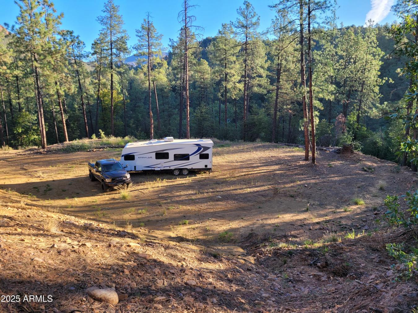 Discover your dream retreat w/ 3 pristine parcels spanning over 3 acre – image 3