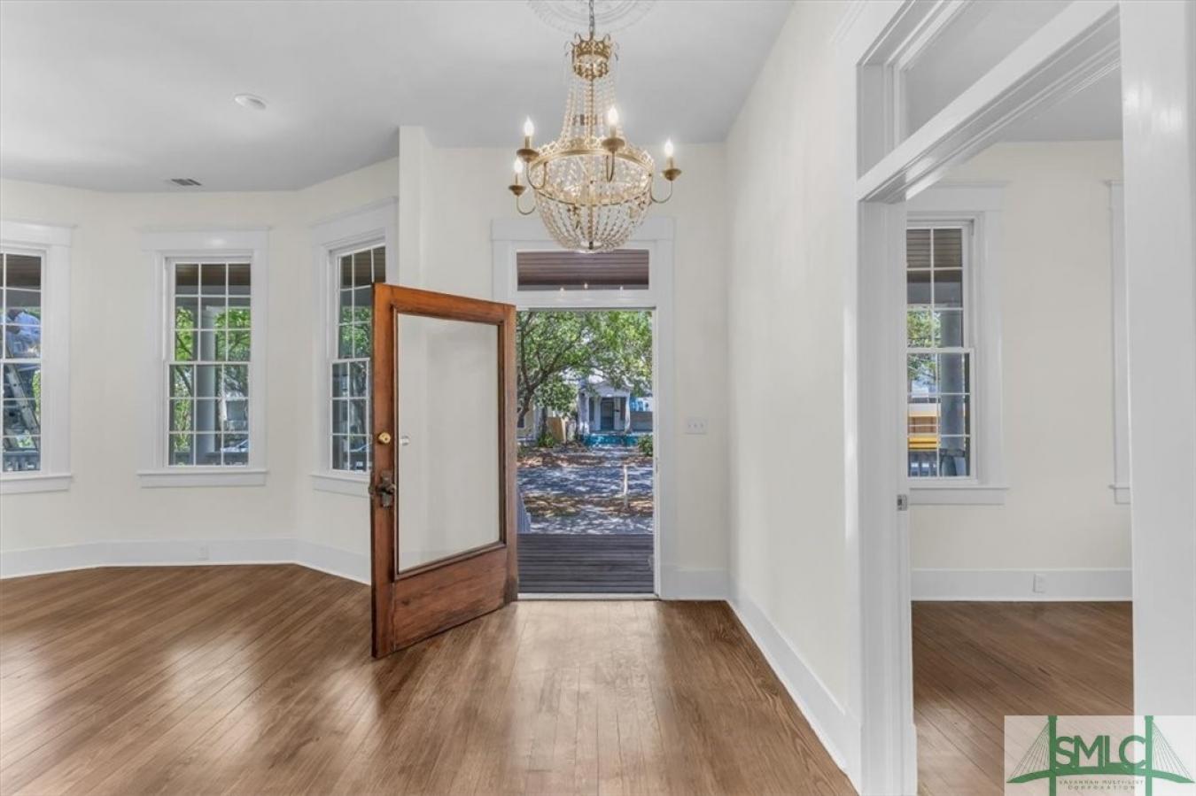 Savannah, Georgia, 31401, United States, 4 Bedrooms Bedrooms, ,2 BathroomsBathrooms,Residential,For Sale,1778599