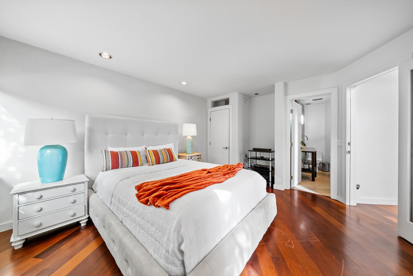 Cardiff by the Sea, California, 92007, United States, 3 Bedrooms Bedrooms, ,3 BathroomsBathrooms,Residential,For Sale,1808027