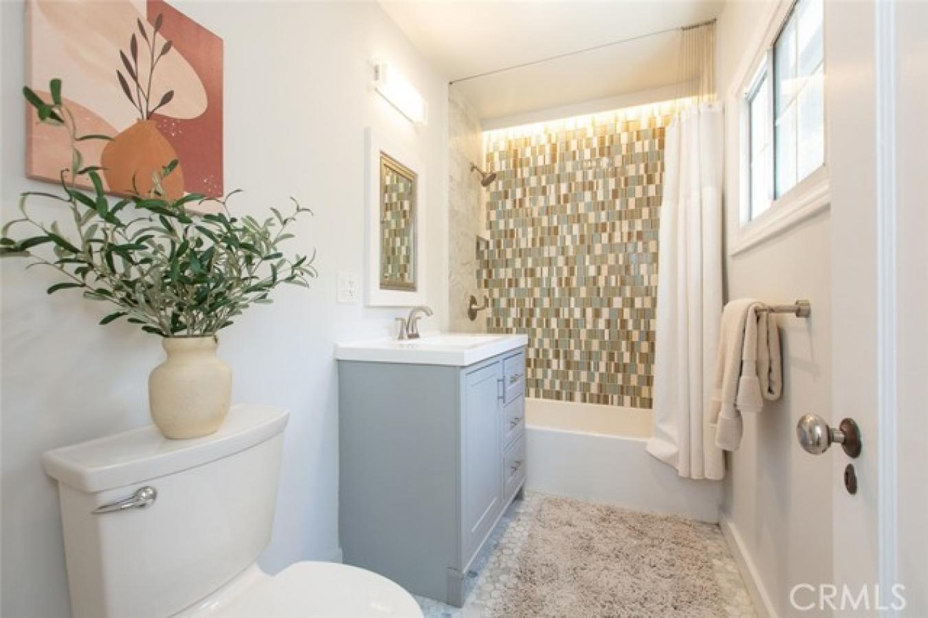 Los Angeles, California, 90065, United States, ,Residential,For Sale,1780117
