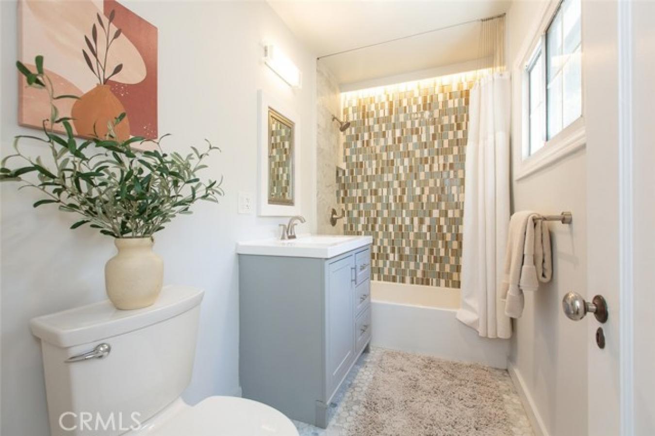 Los Angeles, California, 90065, United States, 5 Bedrooms Bedrooms, ,3 BathroomsBathrooms,Residential,For Sale,1780116