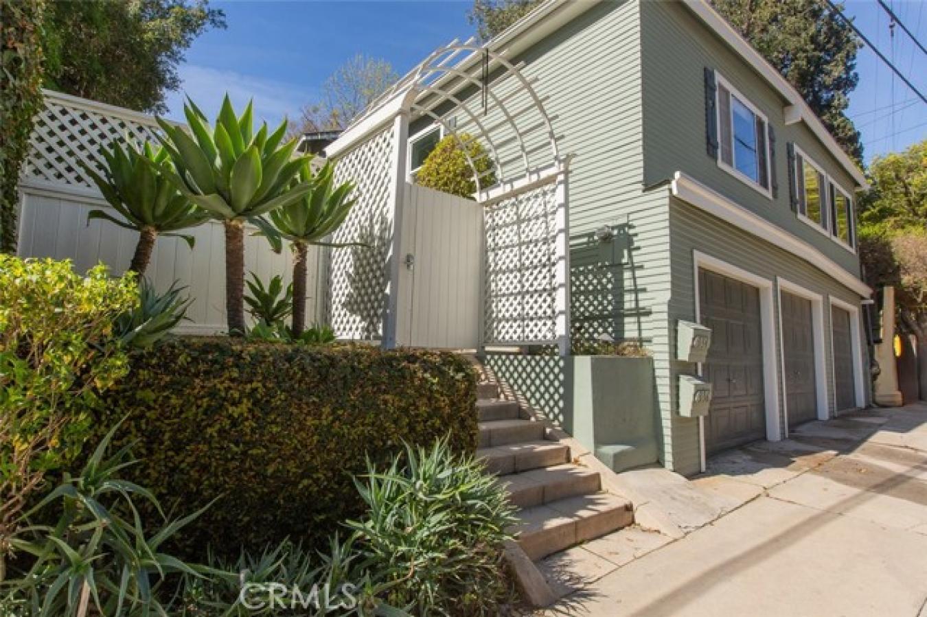 Los Angeles, California, 90065, United States, 5 Bedrooms Bedrooms, ,3 BathroomsBathrooms,Residential,For Sale,1780116