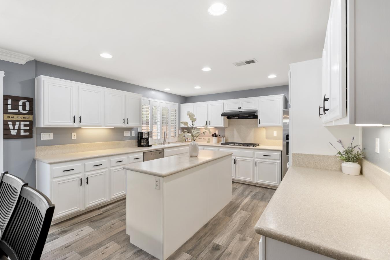 Chula Vista, California, 91915, United States, ,2 BathroomsBathrooms,Residential,For Sale,1780111