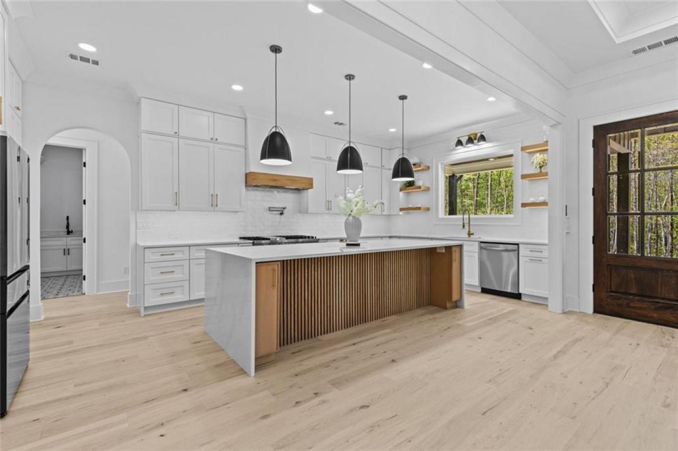 Monroe, Georgia, 30656, United States, 5 Bedrooms Bedrooms, ,4 BathroomsBathrooms,Residential,For Sale,1780109