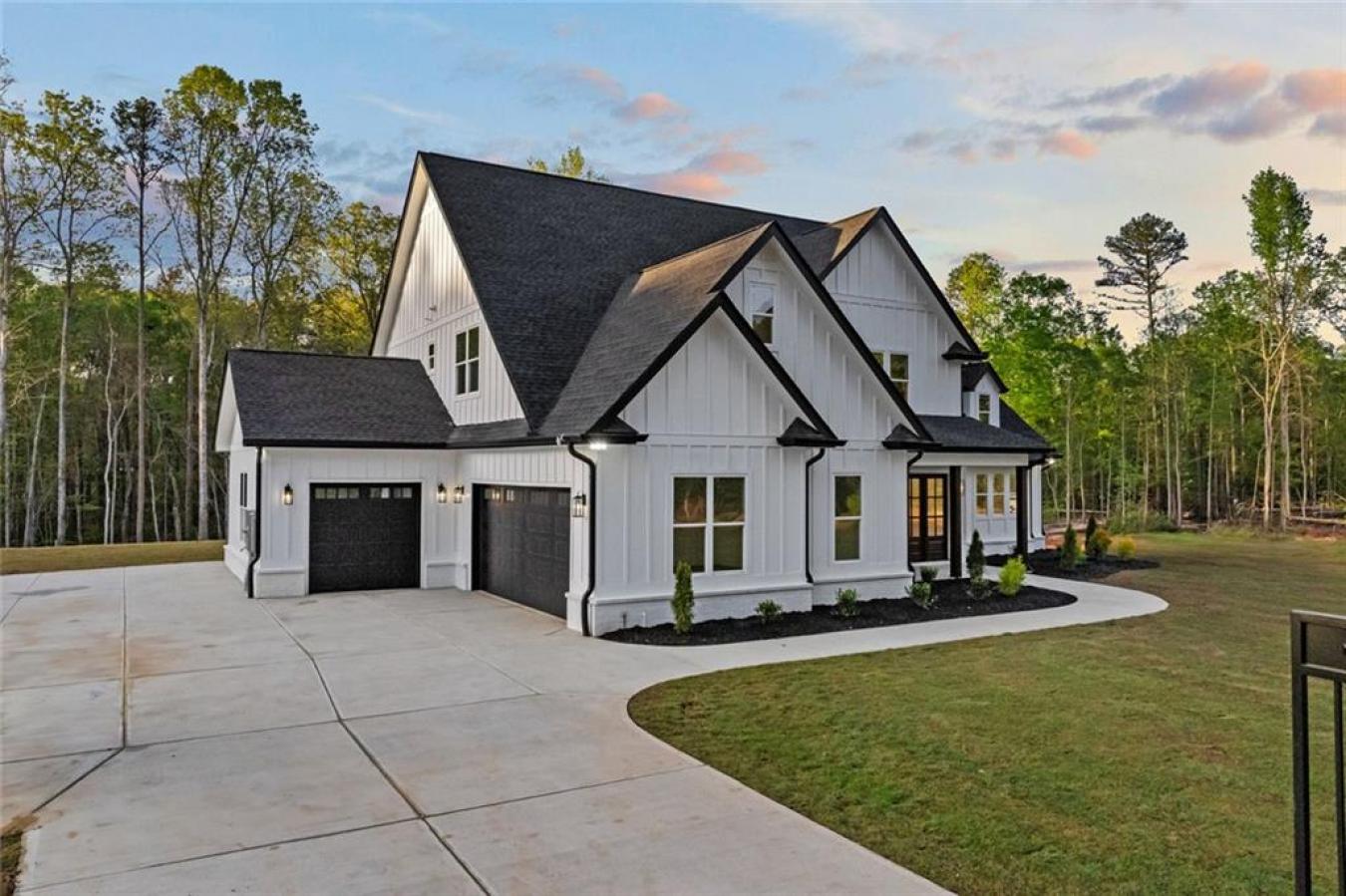 Monroe, Georgia, 30656, United States, 5 Bedrooms Bedrooms, ,4 BathroomsBathrooms,Residential,For Sale,1780109