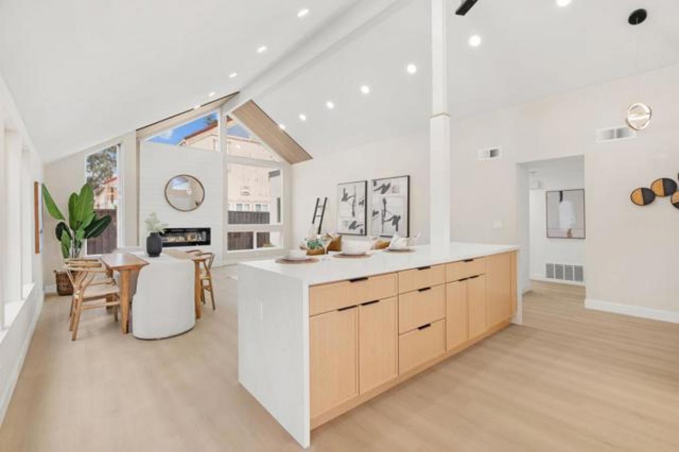 San Jose, California, 95121, United States, 3 Bedrooms Bedrooms, ,2 BathroomsBathrooms,Residential,For Sale,1780099