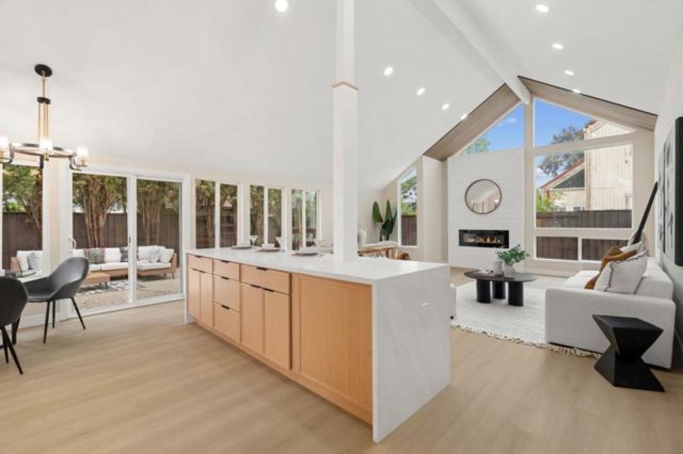 San Jose, California, 95121, United States, 3 Bedrooms Bedrooms, ,2 BathroomsBathrooms,Residential,For Sale,1780099