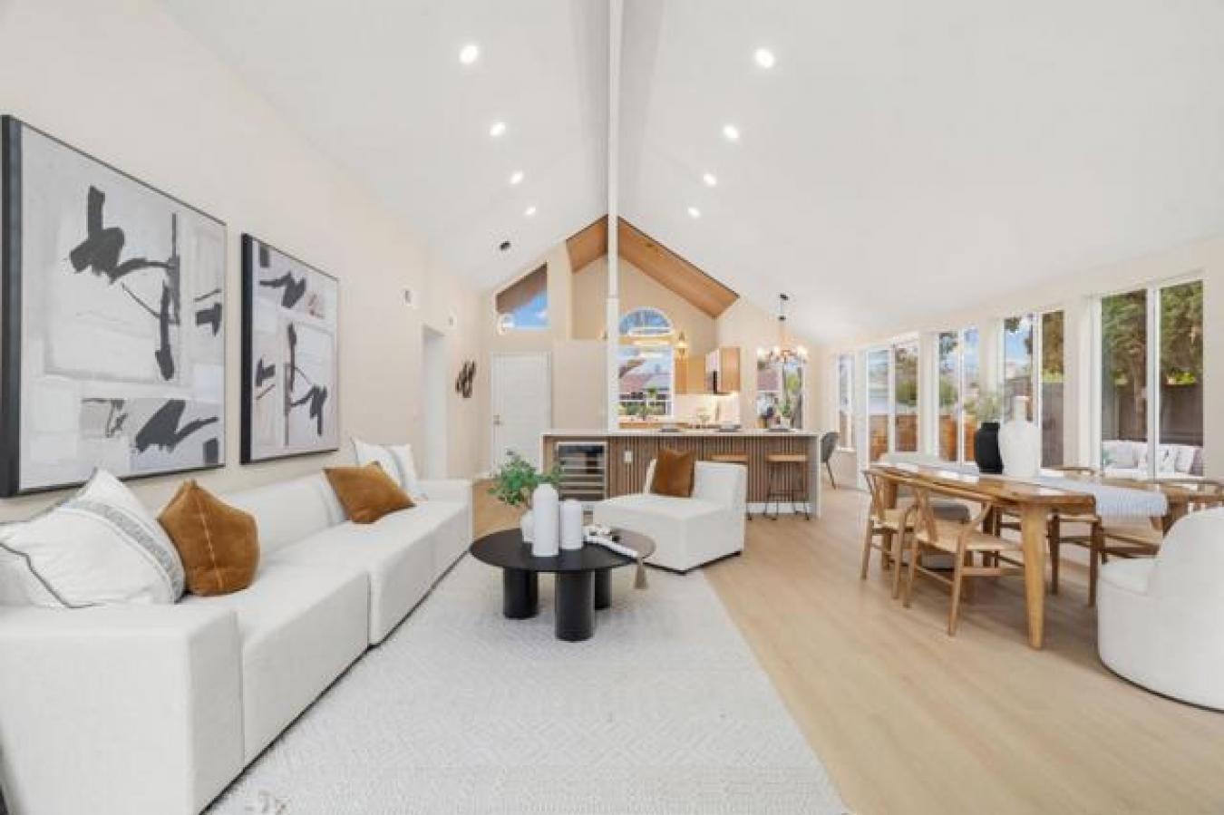 San Jose, California, 95121, United States, 3 Bedrooms Bedrooms, ,2 BathroomsBathrooms,Residential,For Sale,1780099