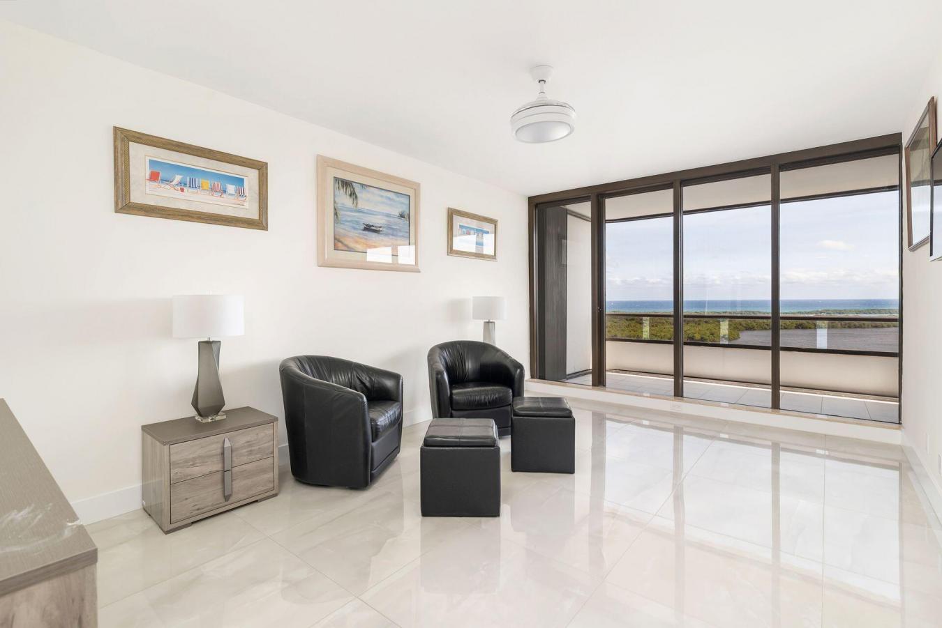 North Palm Beach, Florida, 33408, United States, 3 Bedrooms Bedrooms, ,3 BathroomsBathrooms,Residential,For Sale,1919352