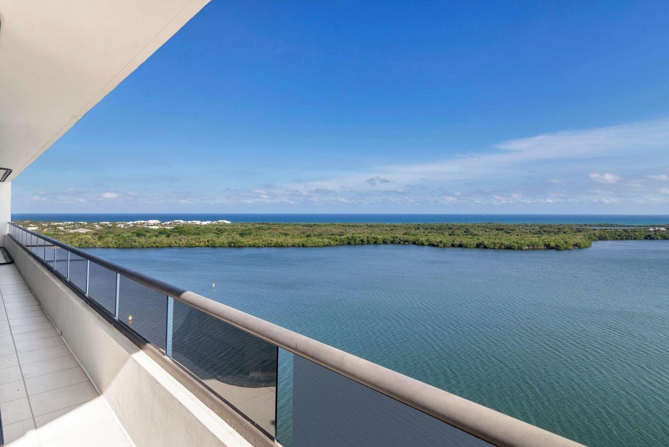 North Palm Beach, Florida, 33408, United States, 3 Bedrooms Bedrooms, ,3 BathroomsBathrooms,Residential,For Sale,1919352