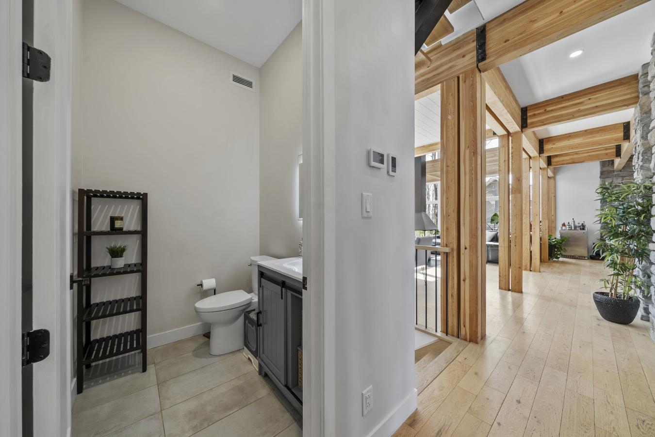 Sainte-Cécile-De-Milton, QC, J0E 2C0, Canada, 3 Bedrooms Bedrooms, ,2 BathroomsBathrooms,Residential,For Sale,1780082