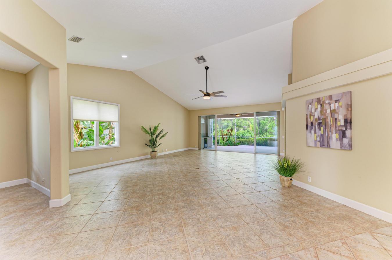 Bradenton, Florida, 34211, United States, 2 Bedrooms Bedrooms, ,2 BathroomsBathrooms,Residential,For Sale,1780079