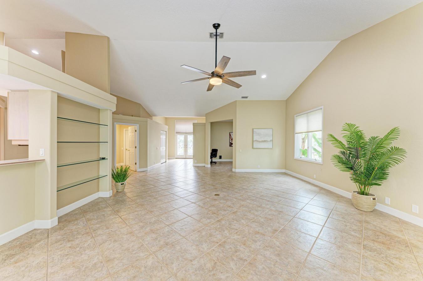 Bradenton, Florida, 34211, United States, 2 Bedrooms Bedrooms, ,2 BathroomsBathrooms,Residential,For Sale,1780079