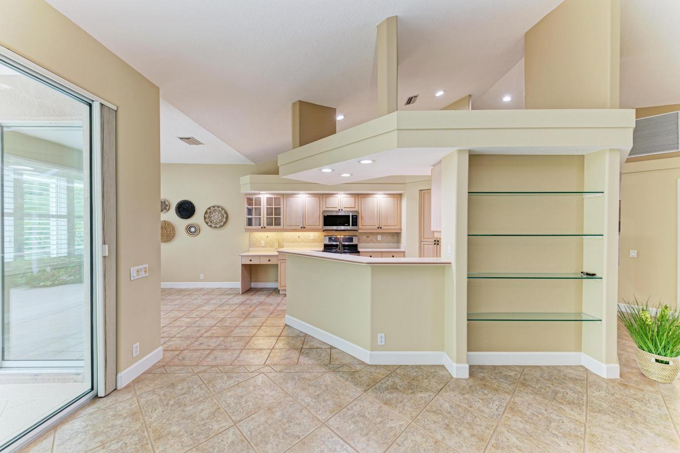 Bradenton, Florida, 34211, United States, 2 Bedrooms Bedrooms, ,2 BathroomsBathrooms,Residential,For Sale,1780079