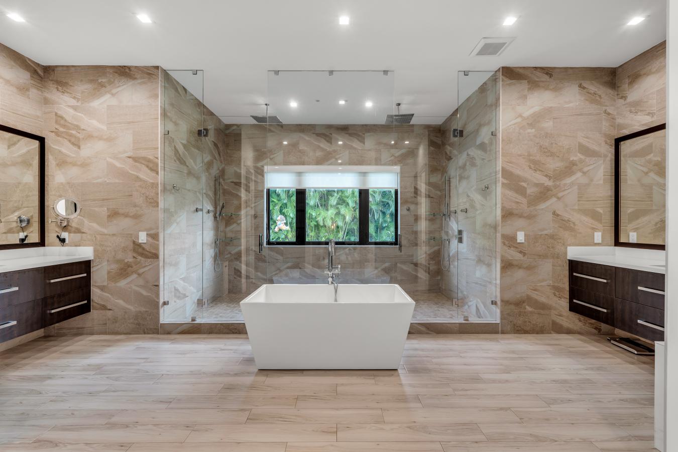 Miami, Florida, 33176, United States, 6 Bedrooms Bedrooms, ,7 BathroomsBathrooms,Residential,For Sale,1780078