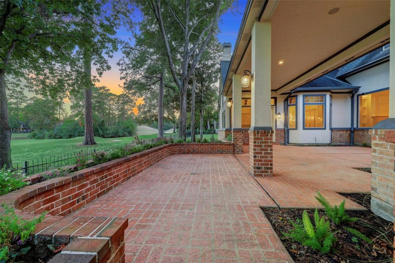 Kingwood, Texas, 77339, United States, 4 Bedrooms Bedrooms, ,4 BathroomsBathrooms,Residential,For Sale,1780076