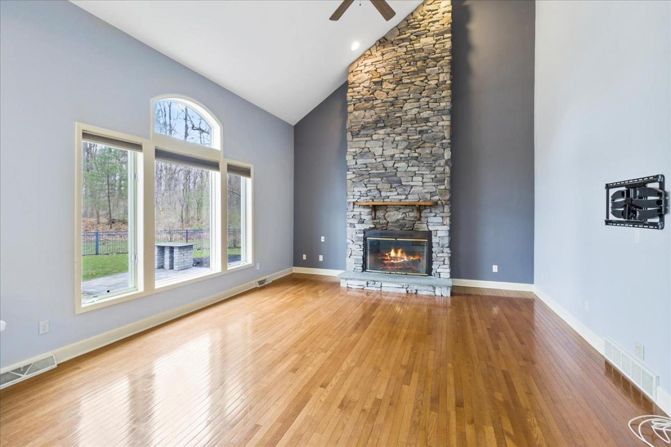 Saratoga Springs, New York, 12866, United States, 4 Bedrooms Bedrooms, ,3 BathroomsBathrooms,Residential,For Sale,1780061