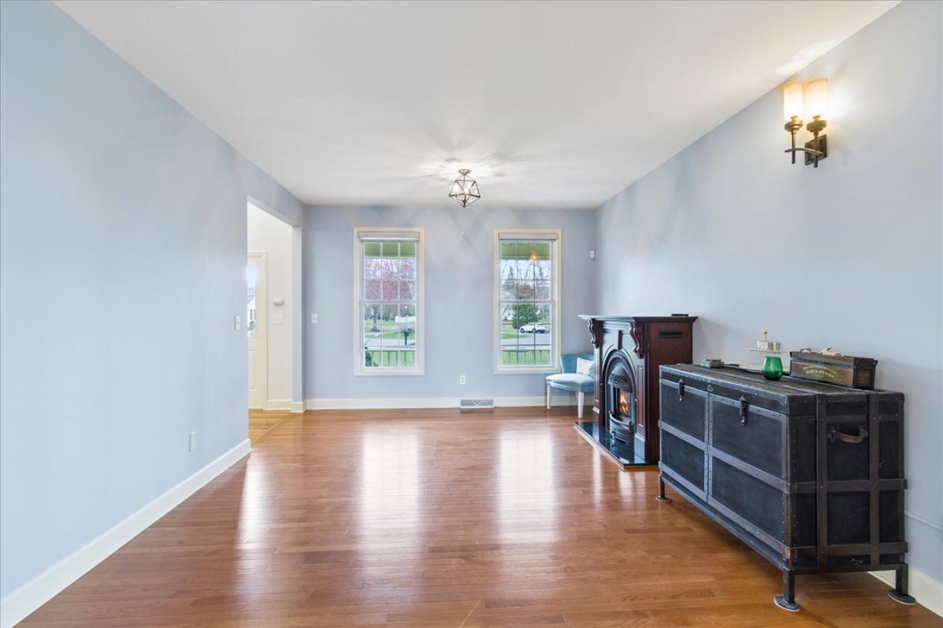 Saratoga Springs, New York, 12866, United States, 4 Bedrooms Bedrooms, ,3 BathroomsBathrooms,Residential,For Sale,1780061